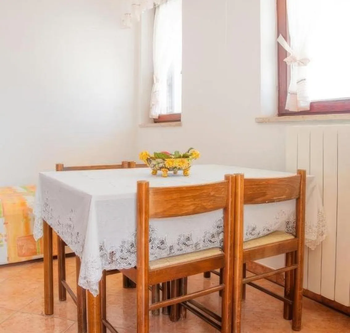 Guest House Carmen Premantura Κροατία